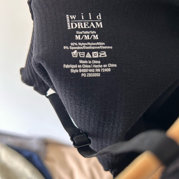 Black Ribbed Crop Top - Picture 2 of 3